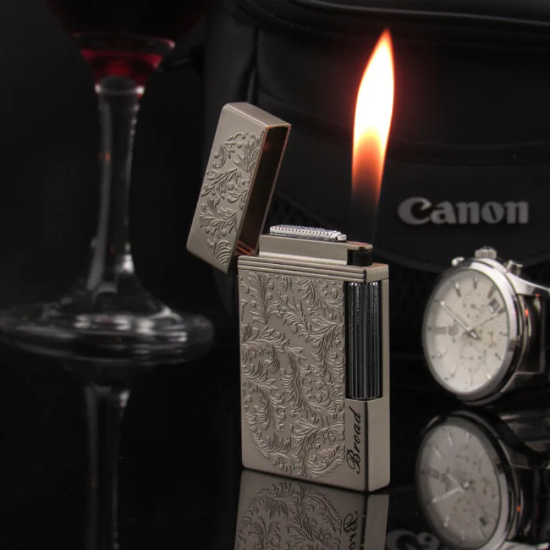 Vintage Metal Floral Pattern Ping Sound Gas Lighter Grinding Wheel Flint Cigarette Lighters Smoking Accessories Gadget for Men