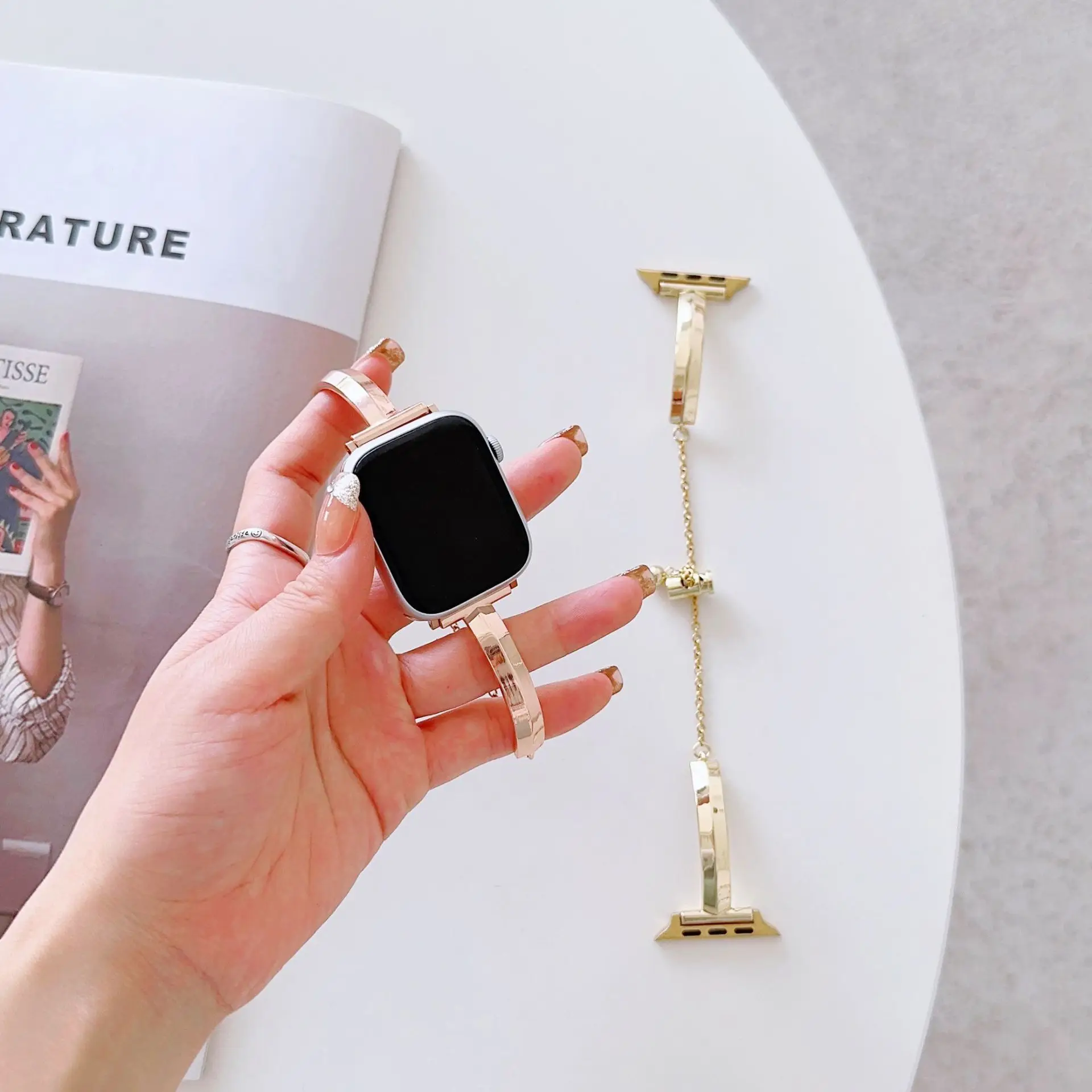 حزام ساعة فاخر لساعة أبل سلسلة 8 7 41 45 مللي متر 6 Se 5 4 سوار نسائي من الفولاذ الماسي IWatch Ultra 49 مللي متر 44 40 42 38 مللي متر حزام