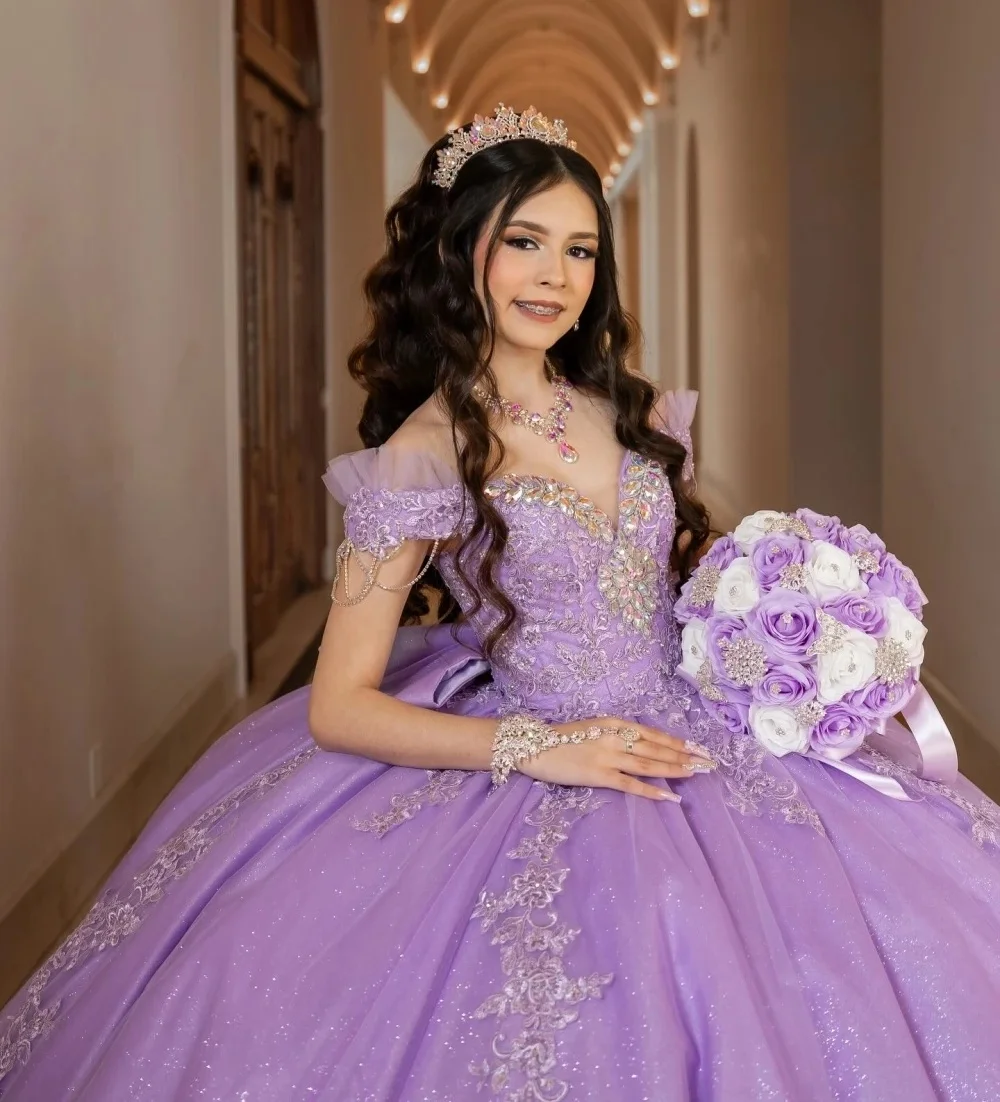 Abiti Quinceanera lilla Abito da ballo con spalle scoperte Applicazioni di perline Abiti messicani dolci 16 15 Anos personalizzati
