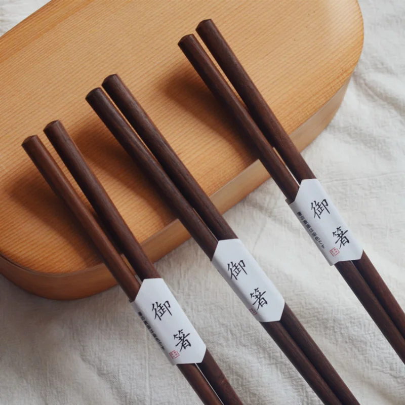 Japanese Walnut Chopsticks Solid Wood Pointed Round Chopsticks Wooden Tableware Eco-friendly Material Home Kitchen Supplies