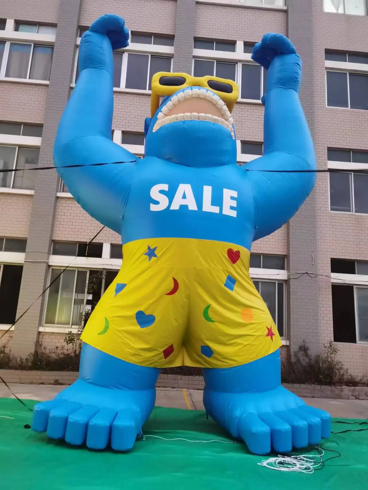 20ft High Custom Colors Giant Strong Advertising Inflatable Gorilla Balloon