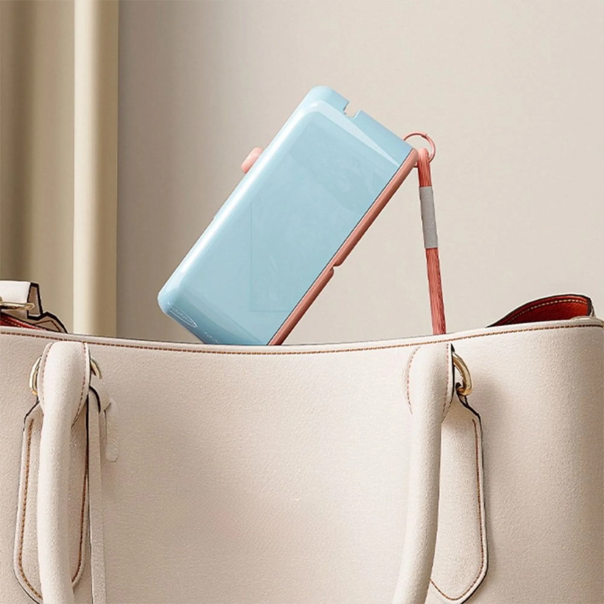 Portable Automatic Ejectable Floss Dispenser with 10Pcs Floss Oral Care Dental Floss Box Press-on Floss Organiser