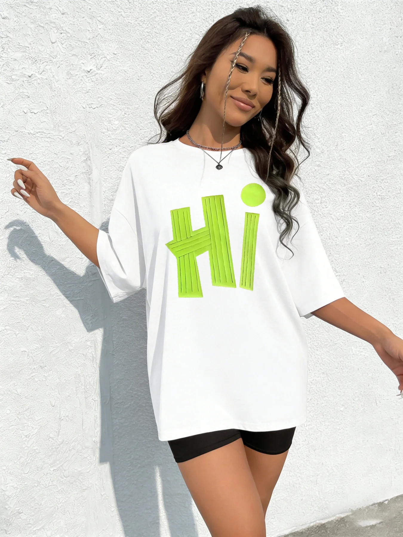 

Two-piece set including a fluorescent green "Hi" letter print oversize T-shirt and cycling shorts