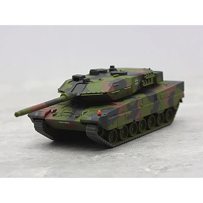 

SCHUCO Diecast 1/87 Scale German Leopard Main Battle Tank Armored Vehicle Leopard 2A6 Collection Toy Ornament