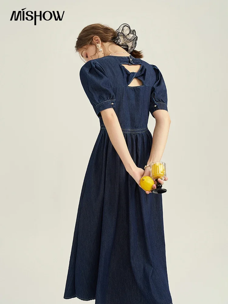 

MISHOW Hepburn French Waist Short Sleeve Denim Dress 2024 Summer 100 Cotton Back Bow Hollow Out A-line Long Dresses MPD21L1846