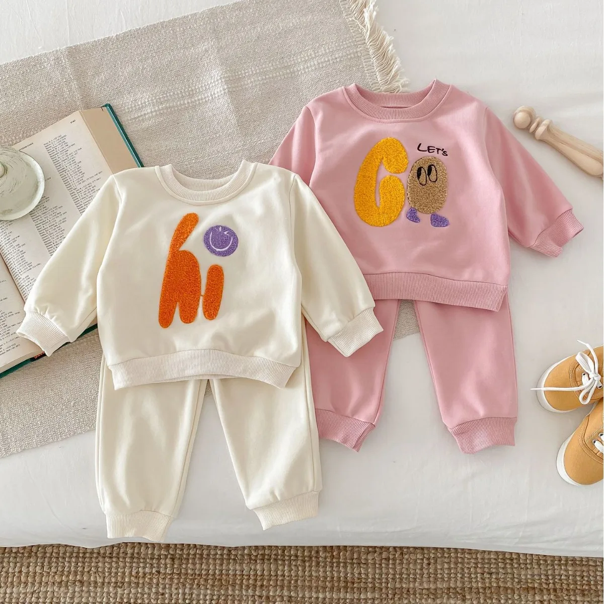 

2024 spring Casual 2 Piece/Sets For Girls Boys T-shirt +Shorts Tracksuits Baby spring long Sleeve Outfit New Fashion Costume