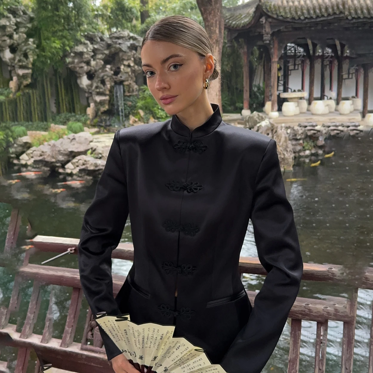 PUAL 2025 New Chinese Style Blazer | Mandarin Collar Frog Closure Jacket | Structured Shoulder Satin Blazer | Elegant Vintage