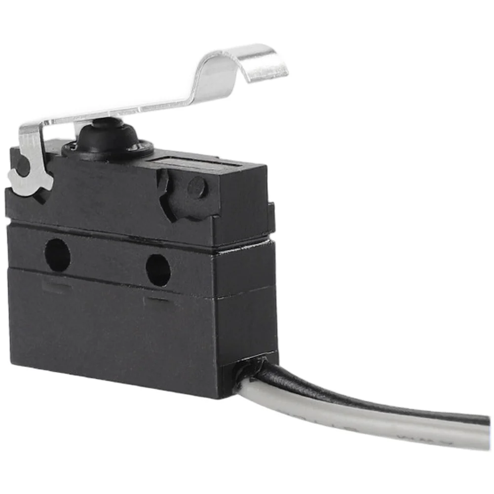 

Набор из трех водонепроницаемых миниатюрных концевых выключателей IP67 с роликовым рычагом для интеграции автомобильного и промышленного оборудования