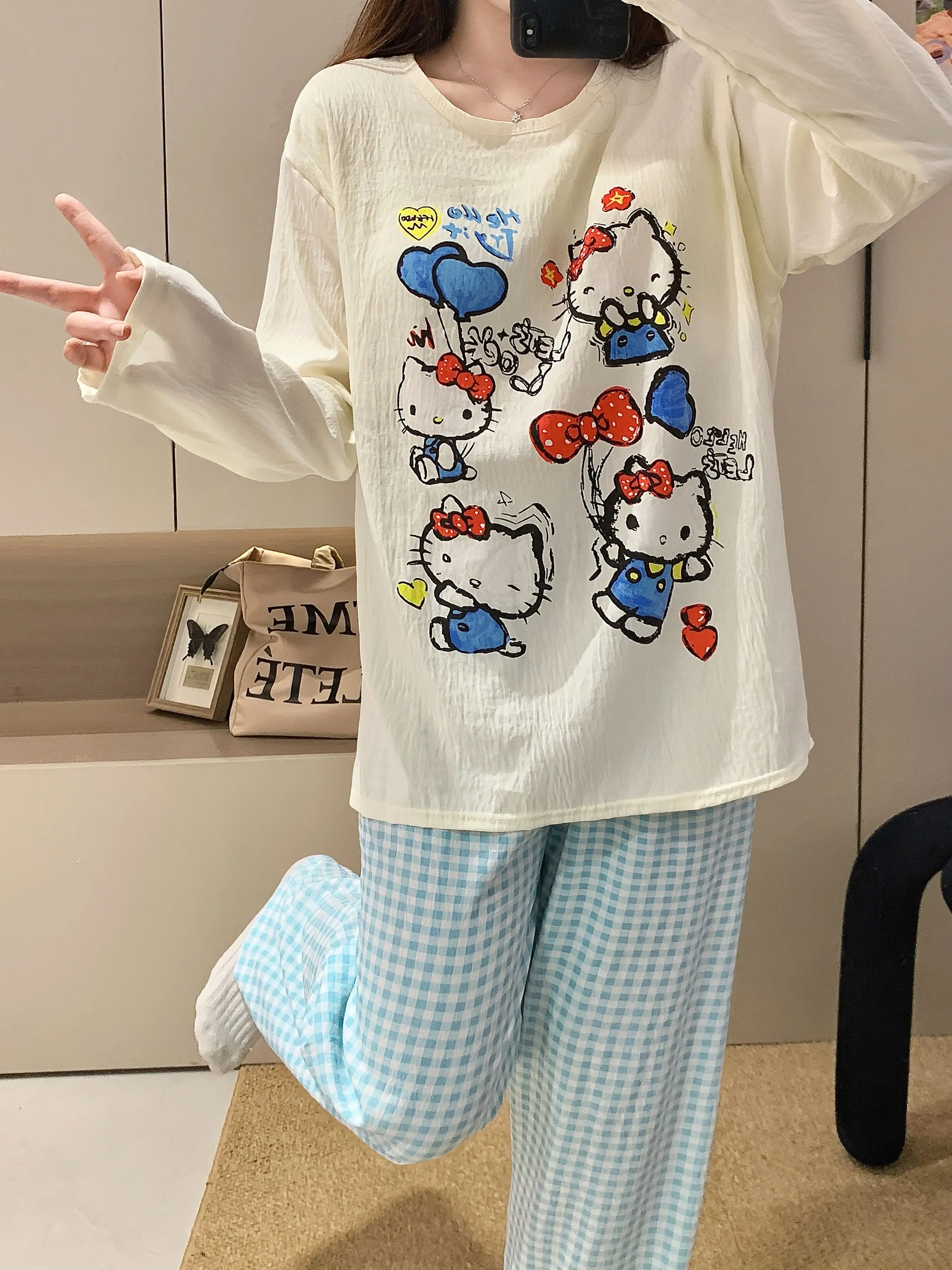 

Женский пижамный комплект Hello Kitty 2025 Cloud из хлопка со встроенным бюстгальтером, осенне-зимние брюки с длинными рукавами, домашняя одежда для дома