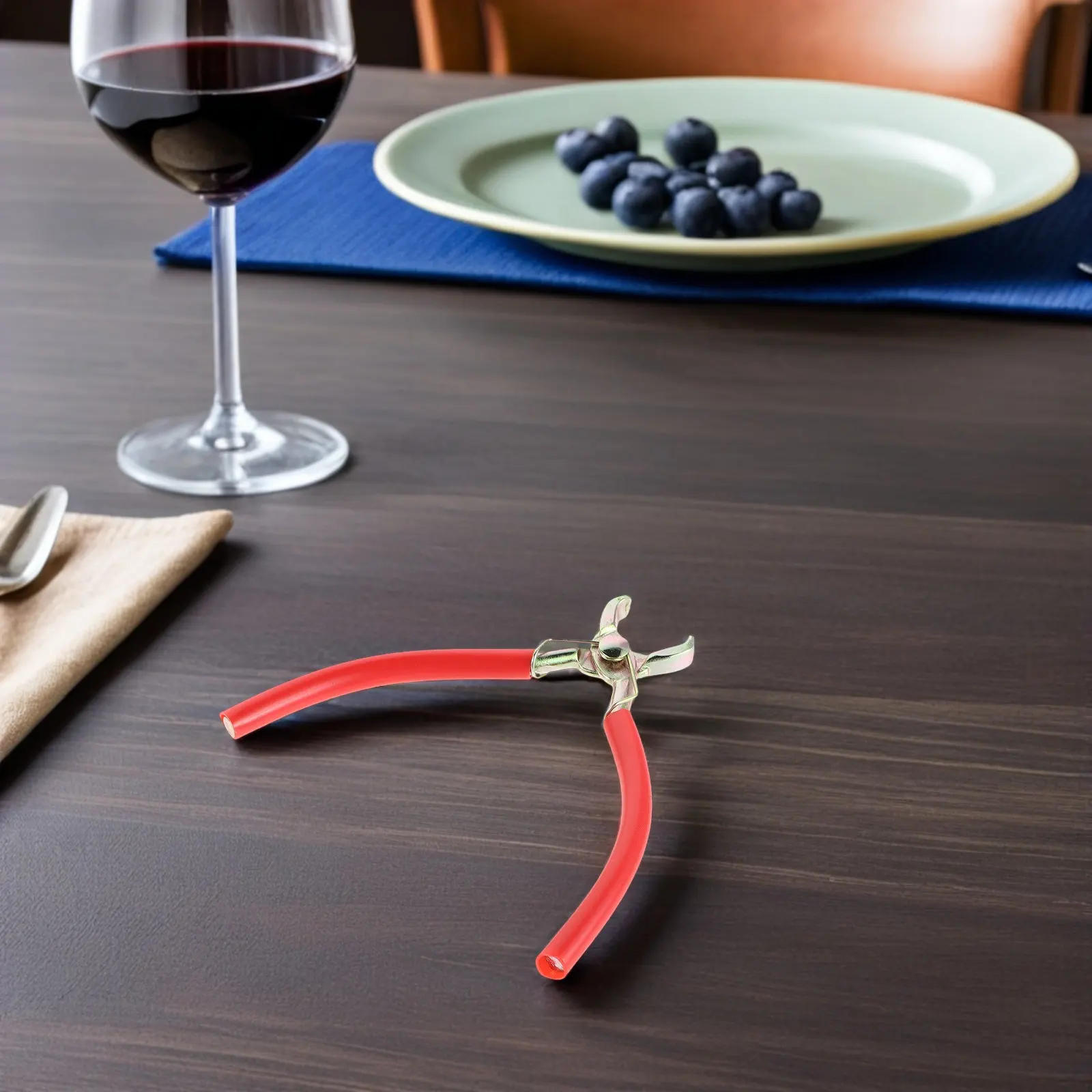 Nutcracker Nut Opener Tool Iron Chestnut Clip Non-Slip Handle Walnut Pine Nut Cracker Kitchen Accessory Household Sheller
