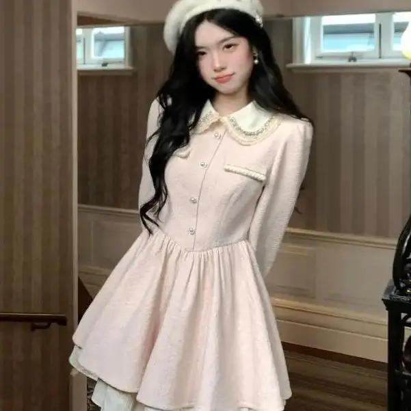 Coreia doce falso duas peças gola boneca pérola botão duffle em camadas vestido de emenda feminino pequeno estilo perfumado vestido de princesa