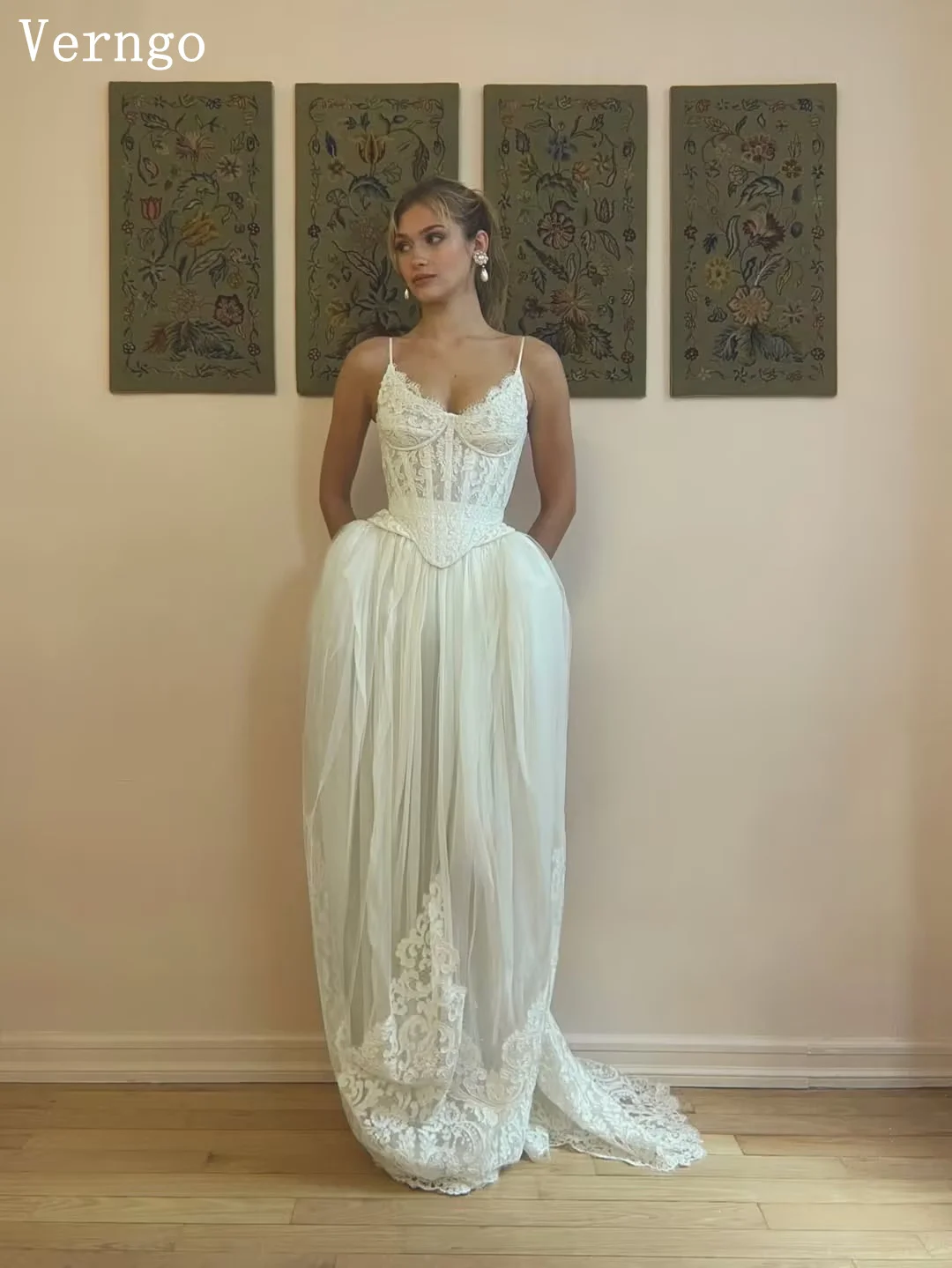 Verngo lvory Lace Wedding Dress Spaghetti Strapless Mermaid Bridal Gowns Women Elegant Pleated Bonw Bride Dress Customized