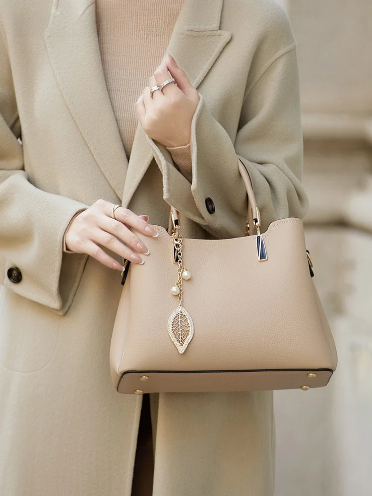 

Модная вместительная сумка из натуральной кожи, женская сумка через плечо в британском стиле, дамская сумочка для повседневного использования.