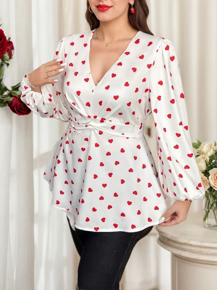 

Plus Size New Woman Cute Love Heart Print Top V-neck Popular Versatile Slim Fit Long Sleeve in-Stock Blouse Clothing Resort Wear