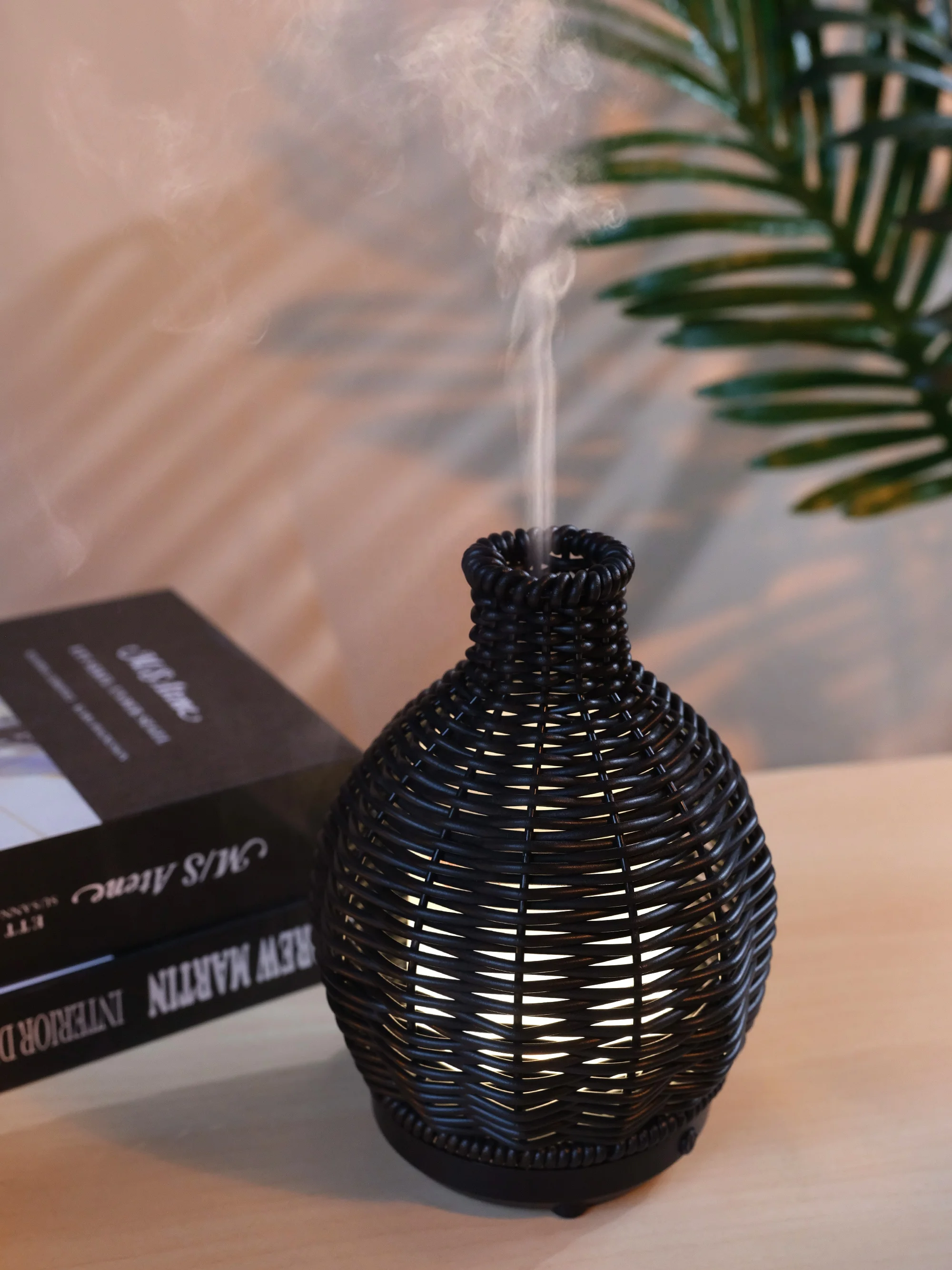 New Product Wholesale USB Rattan Humidifier Essential Oil Ultrasonic Aroma Diffuser with Warm Light