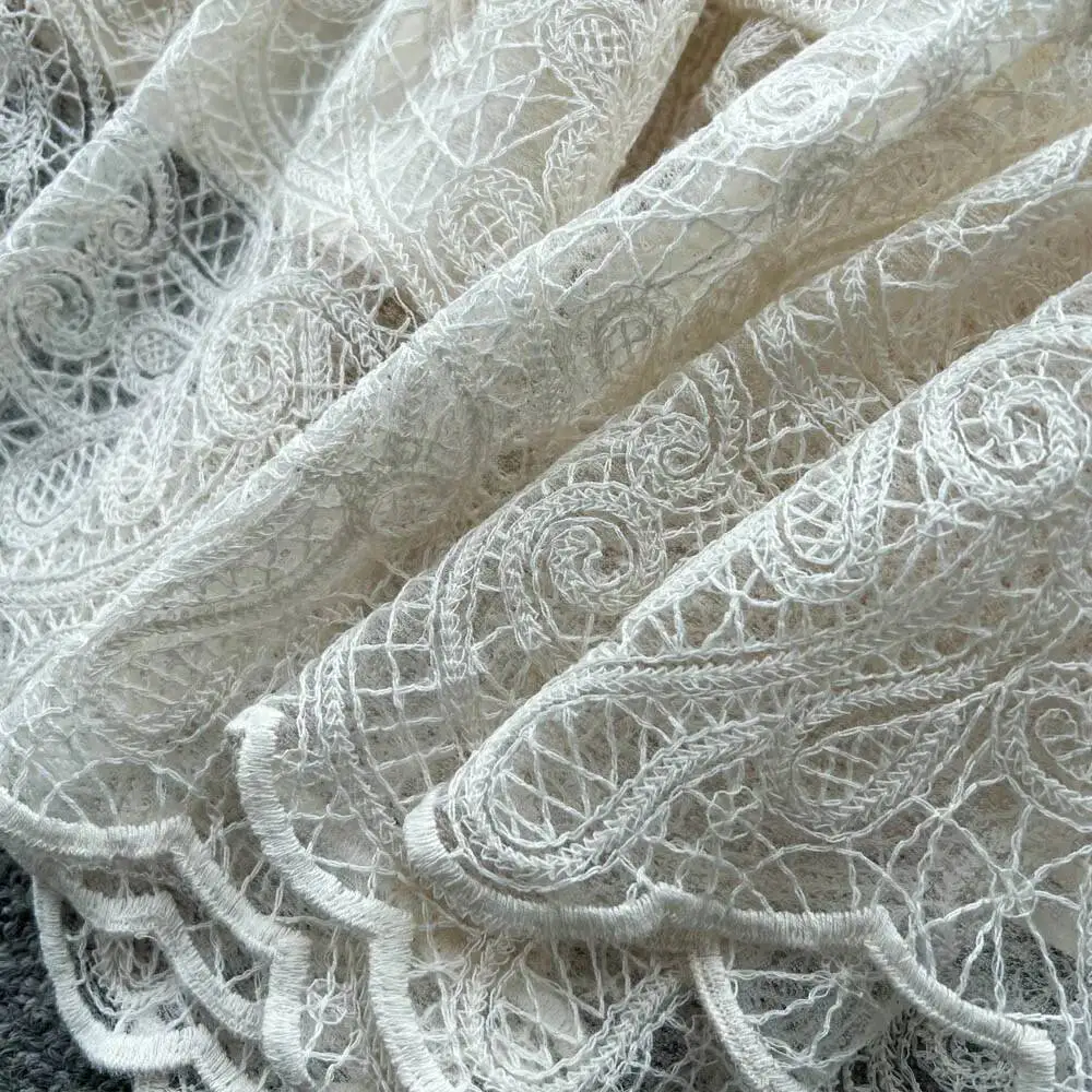 فستان أنيق عتيق مفرغ من الدانتيل بأكمام طويلة مكشكش أنيق على الموضة الكورية الجنية ملابس نسائية