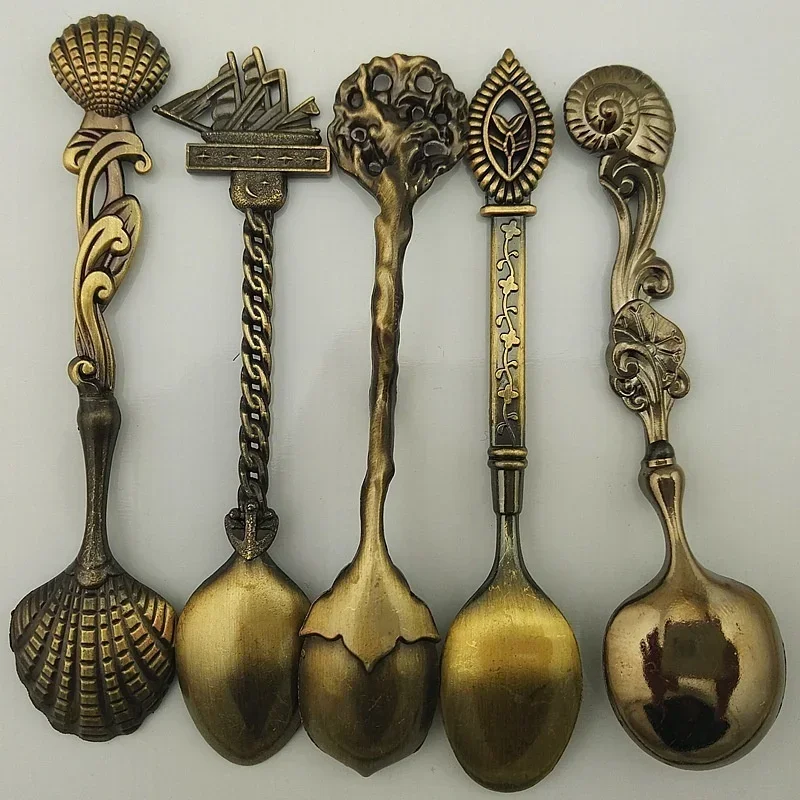 5 قطعة/المجموعة عالية الجودة الرجعية خمر ملاعق شوكة النمط الملكي الذهب منحوتة القهوة ملعقة شاي شوكة مجموعة أدوات المائدة أداة المطبخ