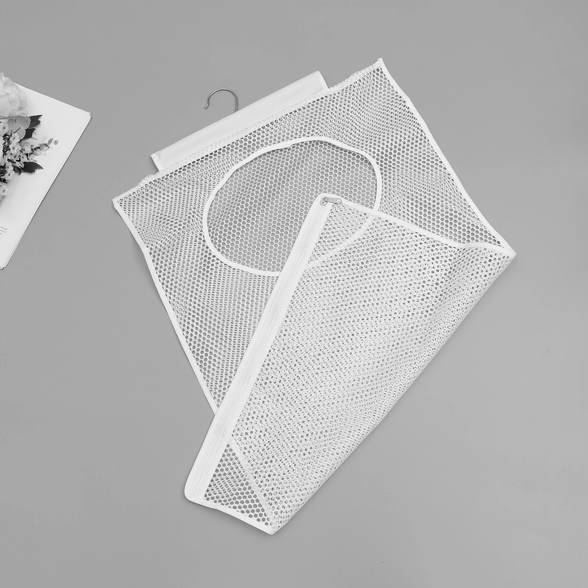 

WallMounted LaundryBag MeshHamper ClothesStorage ganizer BathroomBedroom DormHome TravelUse ZipperedBottom
