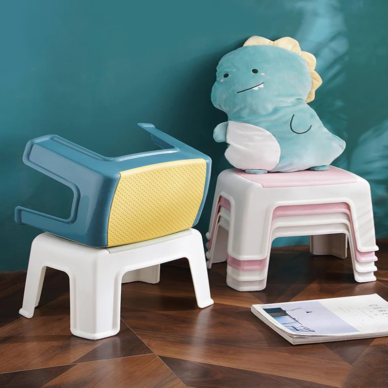 Petit tabouret bas en plastique pour ménage, chaise pour enfants et adultes, tabouret à main UNIS issant pour salle de bain et toilette, salon