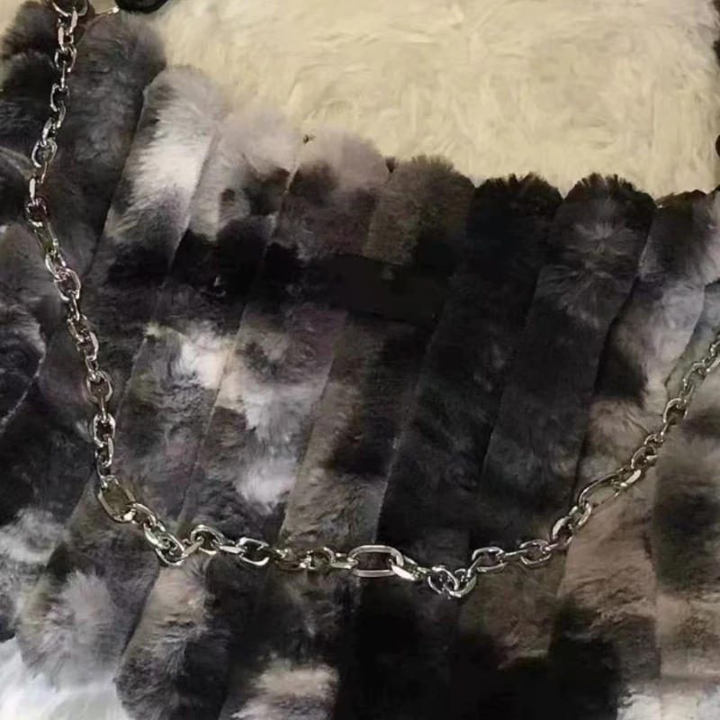 الخريف الشتاء التعادل مصبوغ أفخم واحدة الكتف تحت الإبط حزمة 2025 موضة جديدة سلسلة الفراء Bagsniche تنوعا حقيبة كروسبودي