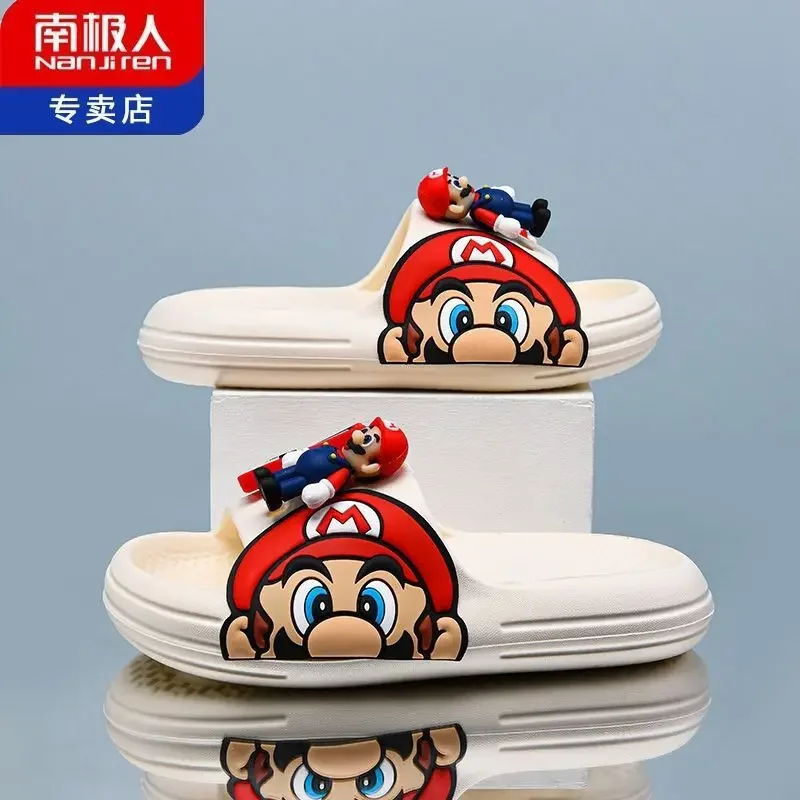 Super Mario Bros nuove pantofole per bambini Cartoon Mario pantofole per interni pantofole antiscivolo per bambini di mezza e più grandi