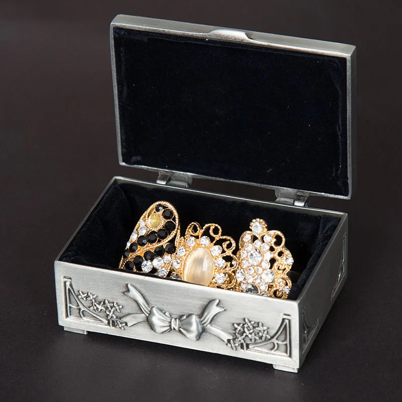 Retro Bow Jewelry Storage Box Creative Metal Square peace pigeon Keepsake  gift box for Girl and Women