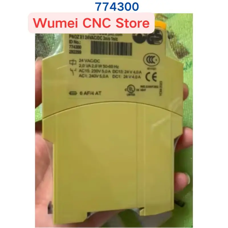 Brand New Original safety relay 774300 1 piece If you need other specifications, please consult