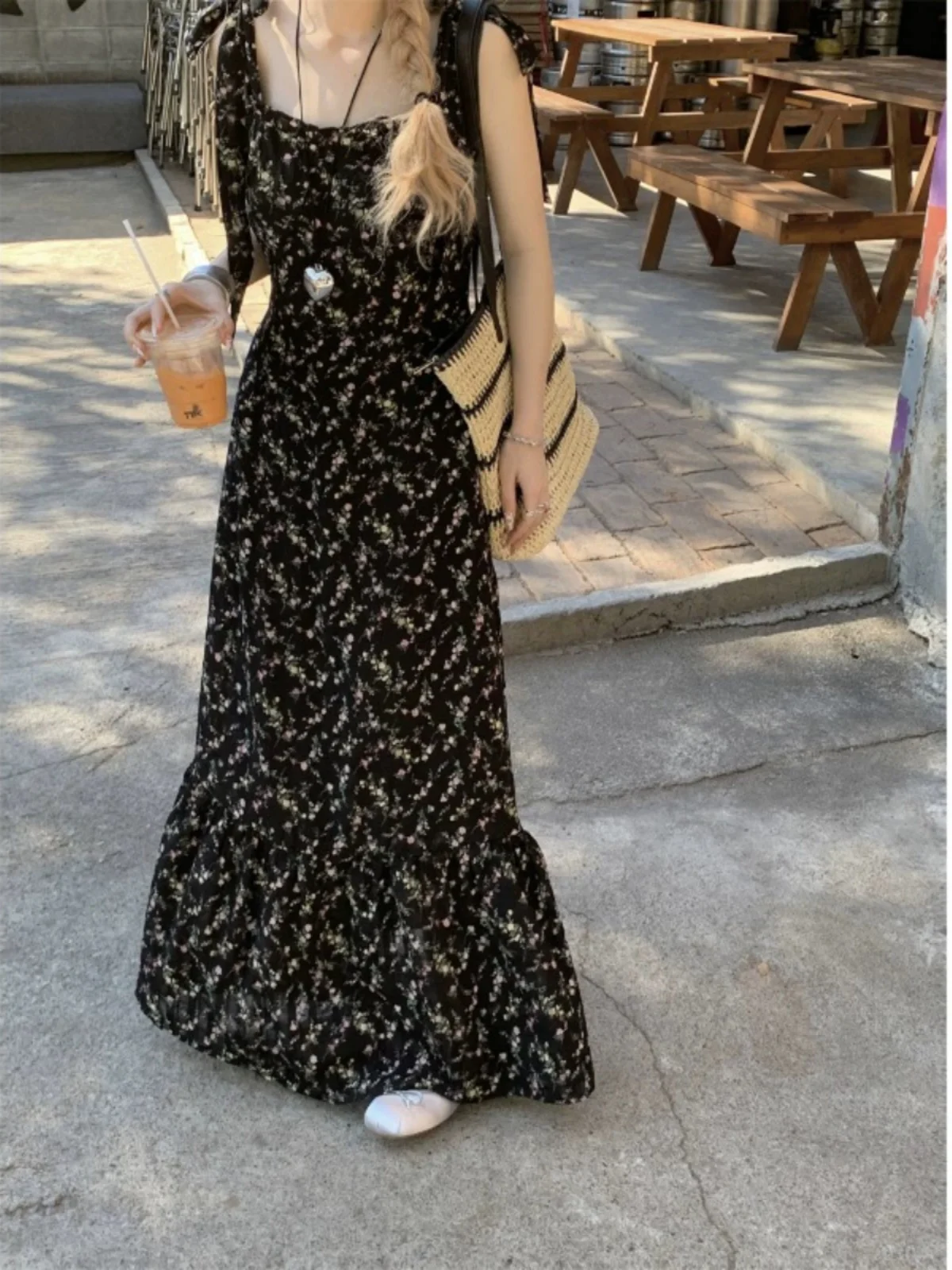 

Платье макси с цветочным принтом больших размеров, черное, с квадратным вырезом, женское, летнее, приталенное, для чаепития, длинное, в корейском стиле