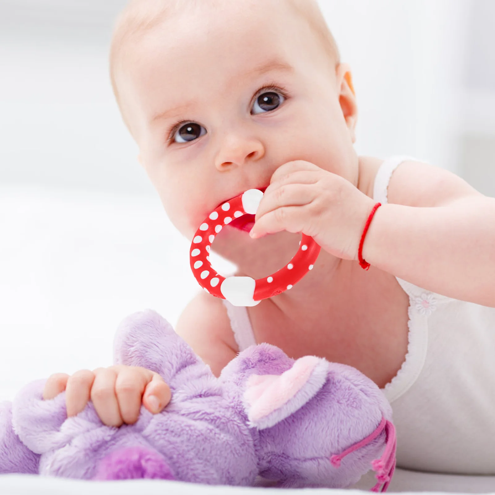 

5Pcs Infant Colorful Lightweight Chewable Silicone Bands for Babies Soothing Sore Gums on-The-Go Teething