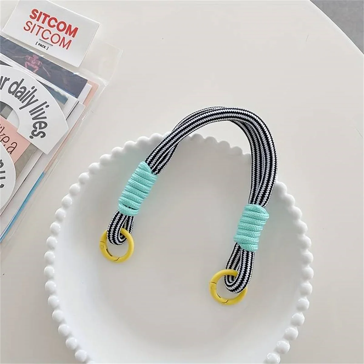 Universal Phone Lanyard Hanging Decoration Can 16 Be Carried Twist Rope Anti-loss Pendant Fashion Strong Wrist Short Straps Band