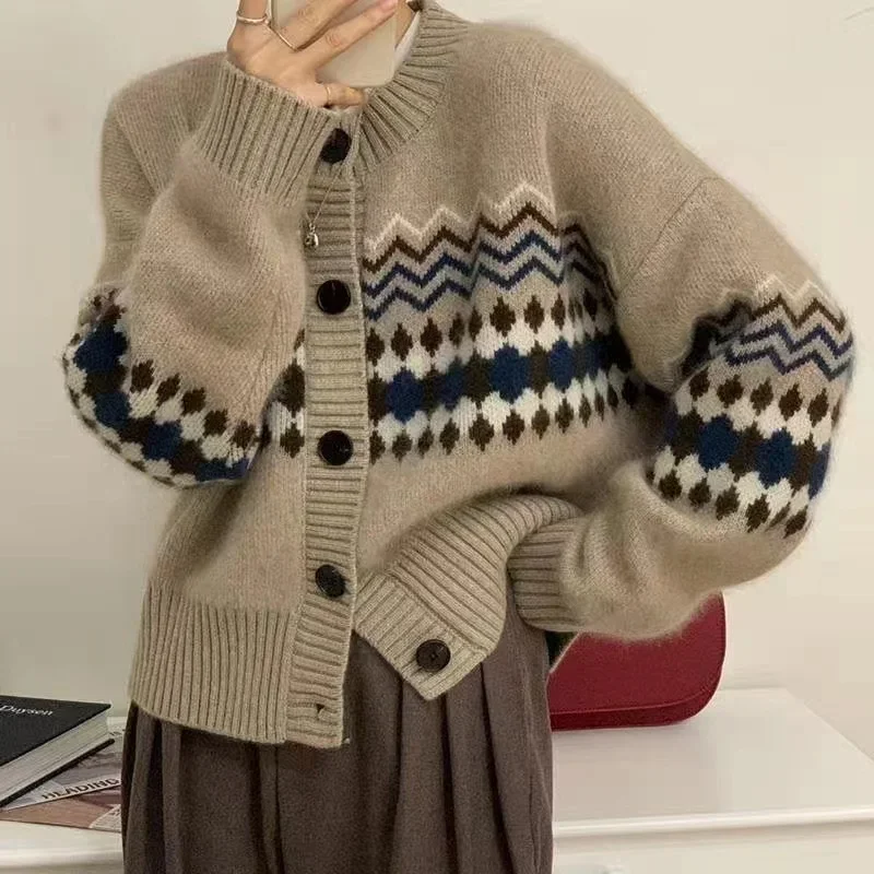 

2024 Autumn Warm Single Breasted Knitted Sweater Women Fashion Casual Jacquard Crochet Cardigan Top Y2k Retro Loose Women's Coat