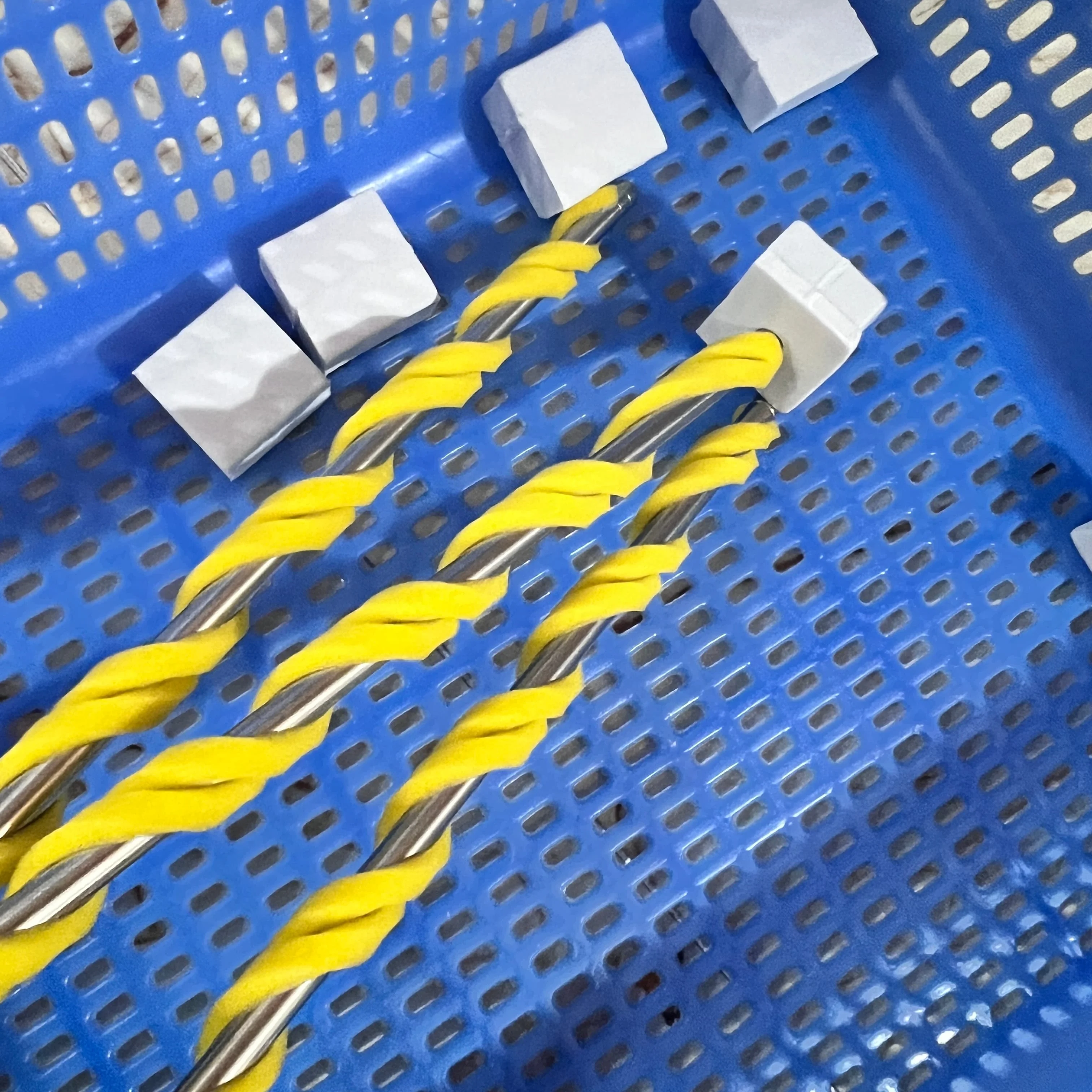 

4 шт., высококачественный валик для первичной зарядки V180 V2100 V3100 для Xerox Versant 80 180 2100 3100 V80 PCR, губчатый чистящий валик