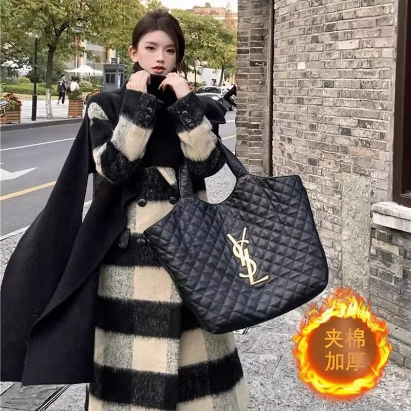 Cappotto di lana scozzese per donna Stile britannico 2025 Nuova giacca imbottita in cotone spesso medio lungo retrò giacca a vento w1616