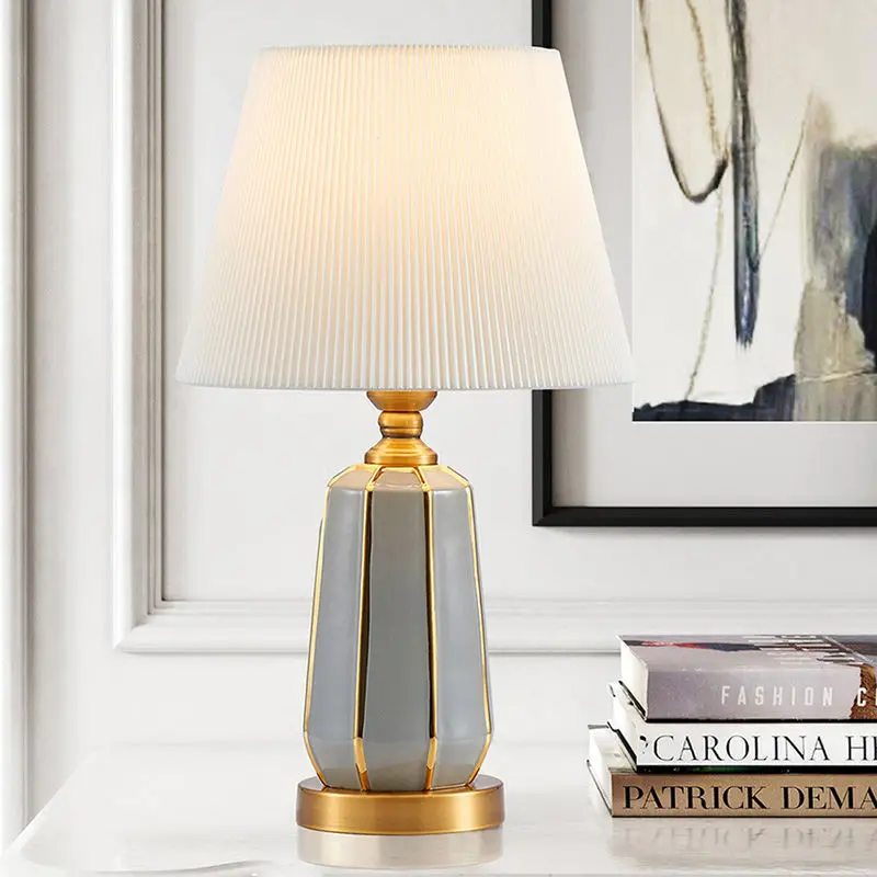 

Bedside lamp, table lamp, modern light luxury living room, Nordic pleated retro bedroom, modern simple ceramic bedside table lam