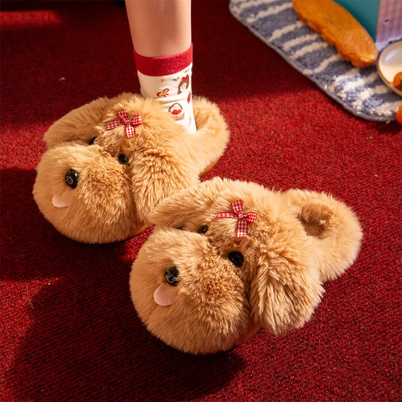 Urocze, puszyste kapcie z kreskówkowymi motywami, nowość 2025, ciepłe zimowe buty damskie, zabawne kapcie z miękkiego pluszu w kształcie psa, dziewczęce kapcie domowe na podłogę z bawełny.