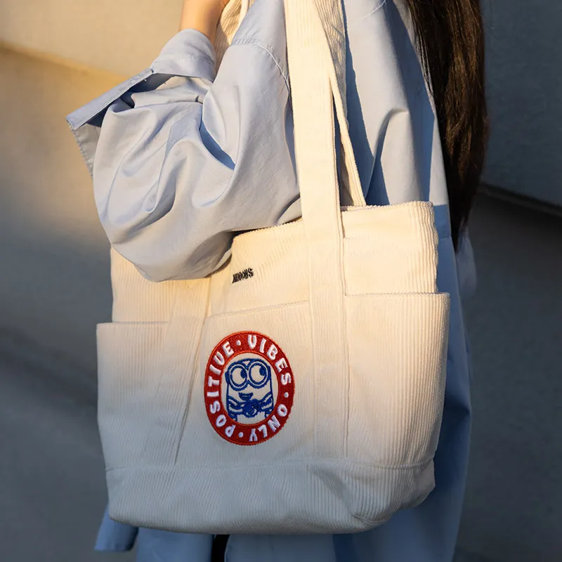 

Оригинальная летняя сумка-тоут из вельвета с изображением Миньонов из мультфильма «Гадкий я», милая мультяшная сумка через плечо большой вместимости