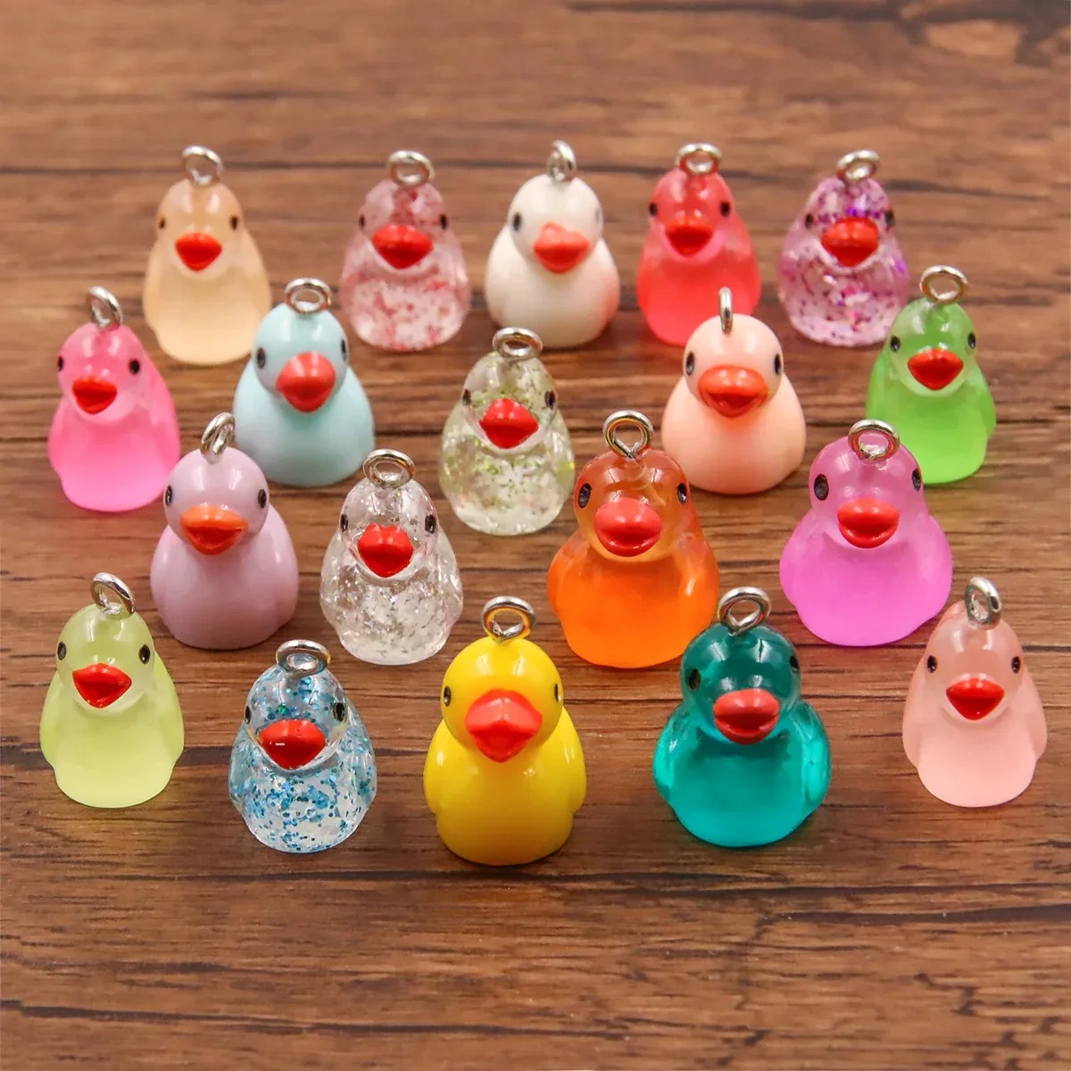 10 Uds. De dijes de pendientes de resina de pato bonito de estilo mixto, accesorios Diy, llavero de teléfono 3D Kawaii, pulseras, colgante para fabricación de joyas