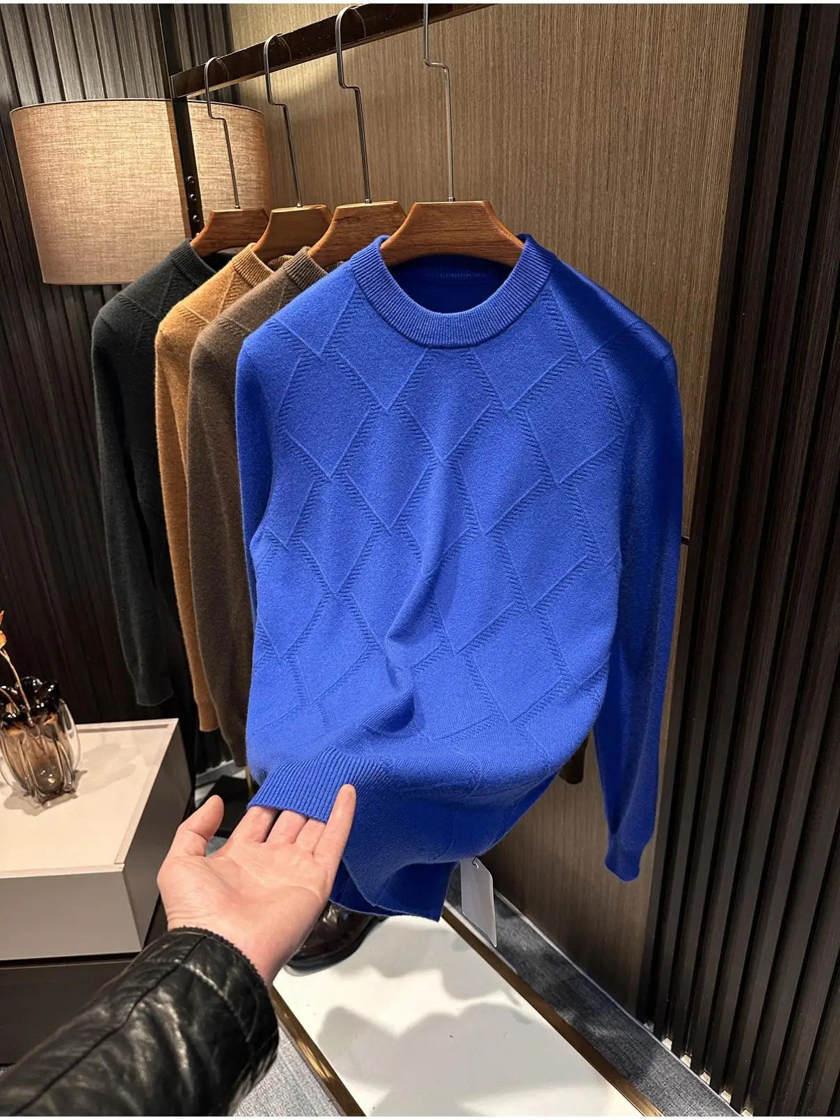 

Premium Wool Men's Thiened round Ne Diamond Pattern Knitted Sweater Winter High-end Color Base Layer Warm Top