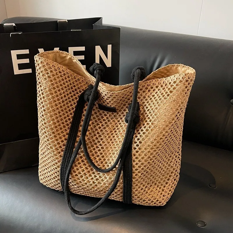 Straw Large-capacity Bag 2024 New Fashionable Versatile Hollow Woven Bag Seaside Vacation Beach Bag