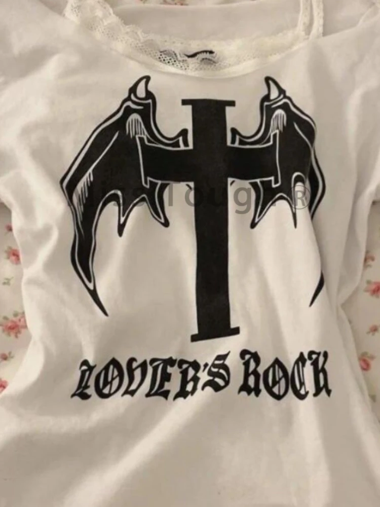 Camisetas estéticas Vintage lisas ajustadas con cuello redondo para mujer, camiseta de manga corta con estampado de encaje gótico Hepburn, Tops de retazos Y2k de calle alta