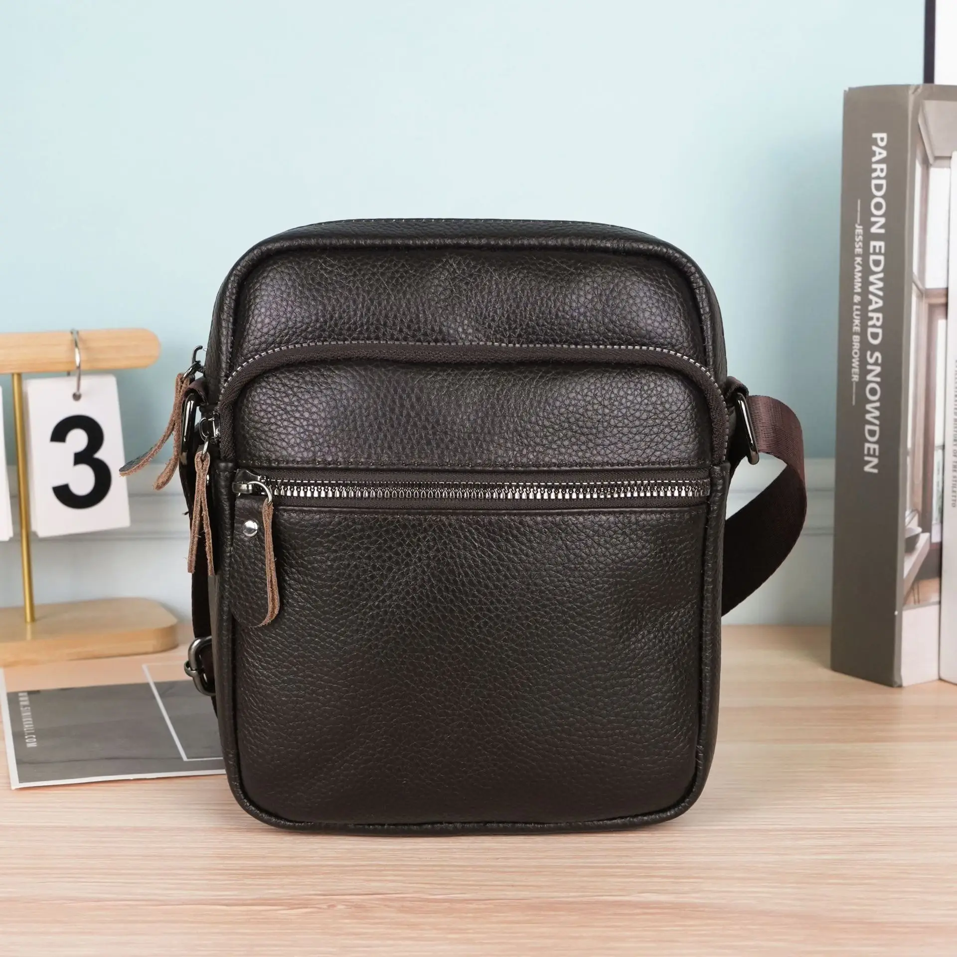 

Large-capacity genuine leather men's hand-held crossbody bag and large-capacity business single-shoulder crossbody bag