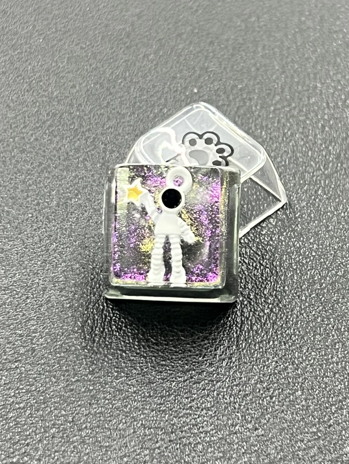 1Pcs 귀여운 고품질 뜨거운 판매 다채로운 반투명 스타 우주 비행사 키 캡 크로스 샤프트 기계 키보드 키 캡 액세서리