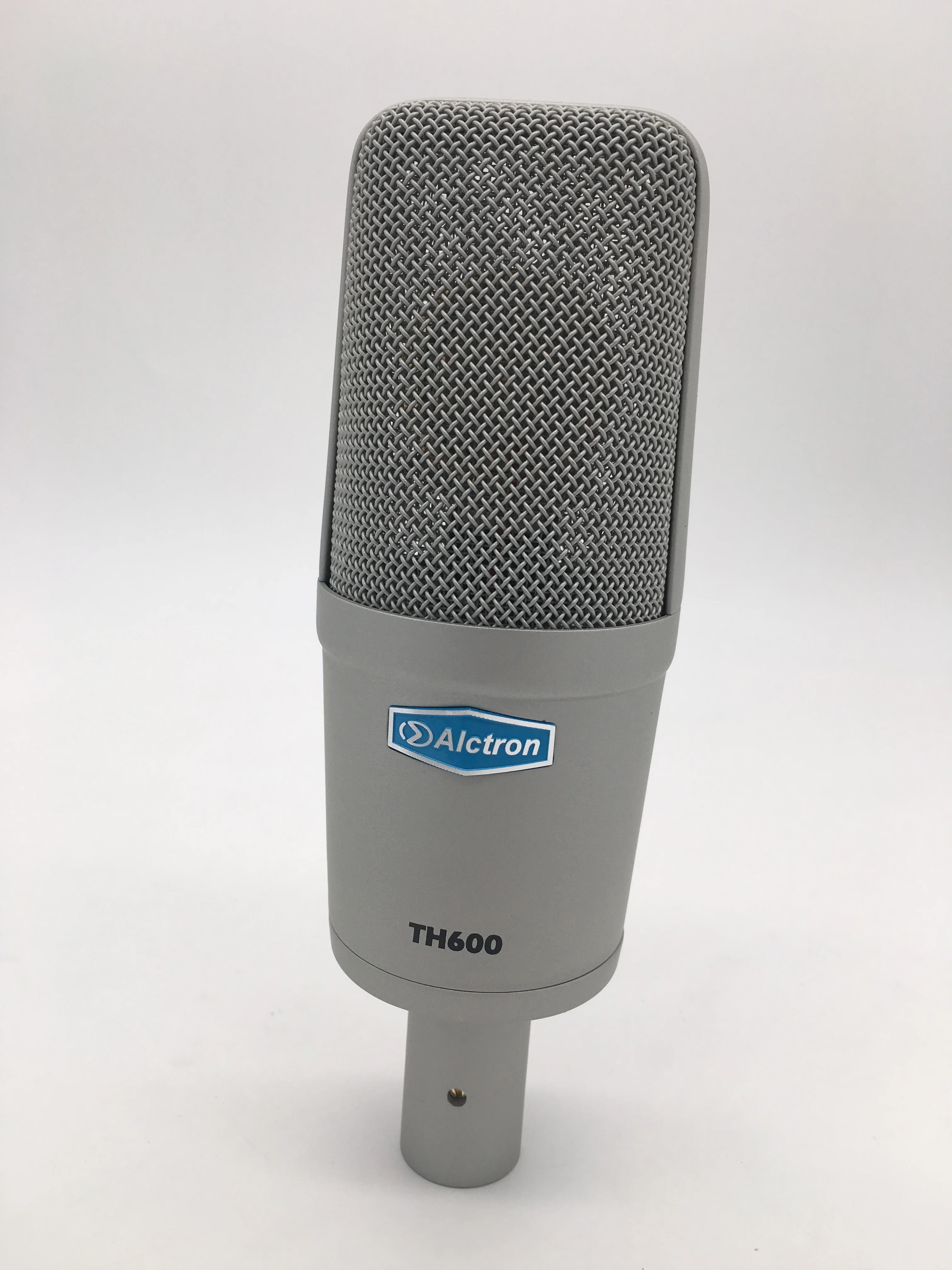 Alctron TH600 professional large diaphragm condenser microphone for vocal recording,stage performance,live broadcast