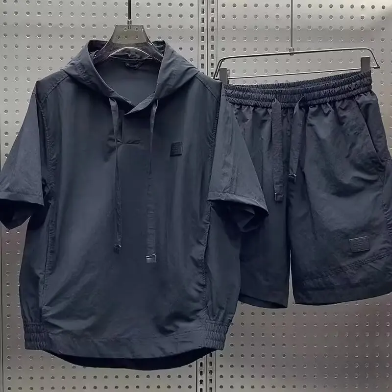 

Mens Loose Lightweight Breathable Hooded Short Sleeve Cargo Pocket Shorts Set Casual Sport Two Piece Outfit