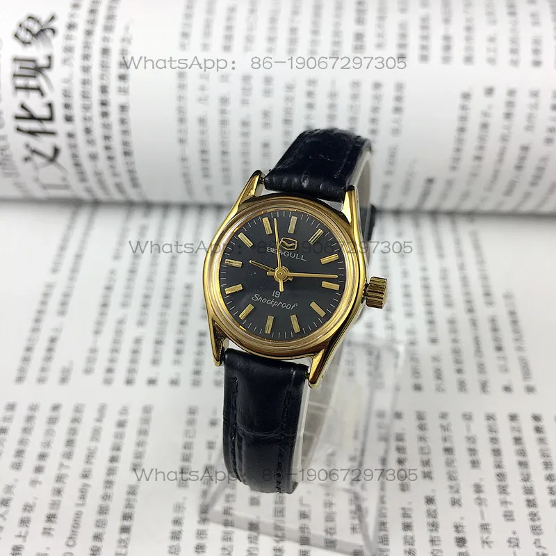 

Original stock, Tianjin Watch Factory, Seagull brand yellow shell black noodle nail mechanical women's watch, diameter 27mm