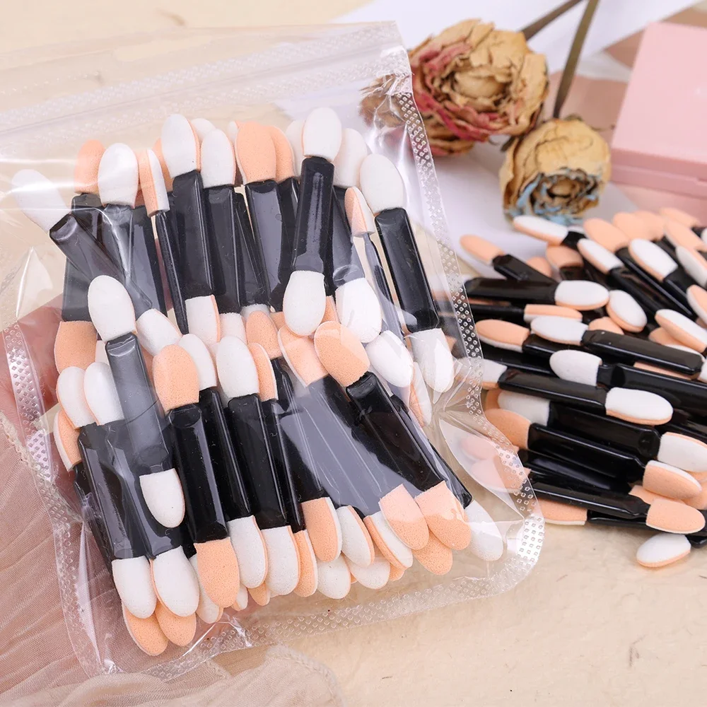 50pcs Tipped Oval Eyeshadow Brush Double Sided Portable Disposable Eyeshadow Eyeliner Applicators Makeup Applicator Makeup Brush