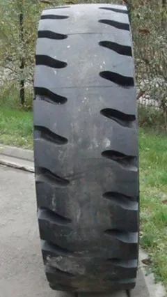 Hilo M08S 16.00R25 Port Tire