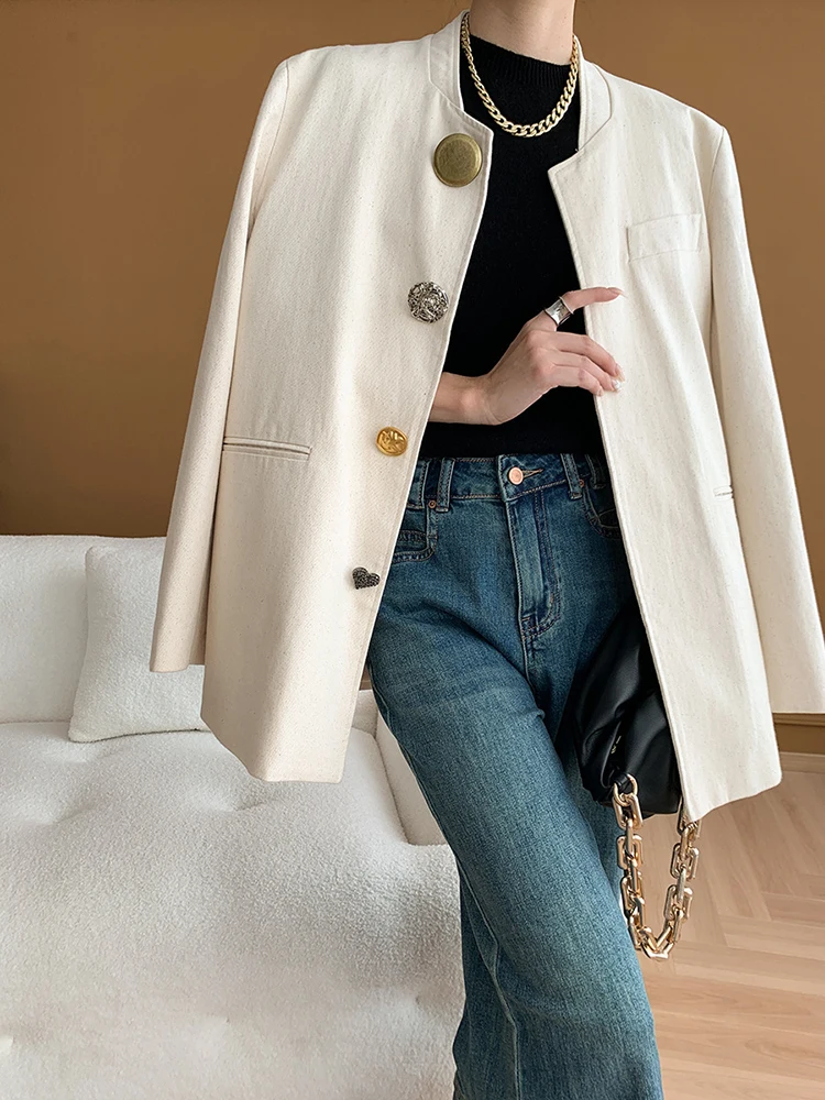 [EAM] Beige Textured Button Big Size Elegant Jacket New Stand Collar Long Sleeve Women Coat Fashion Spring Autumn 2024 1DH6700