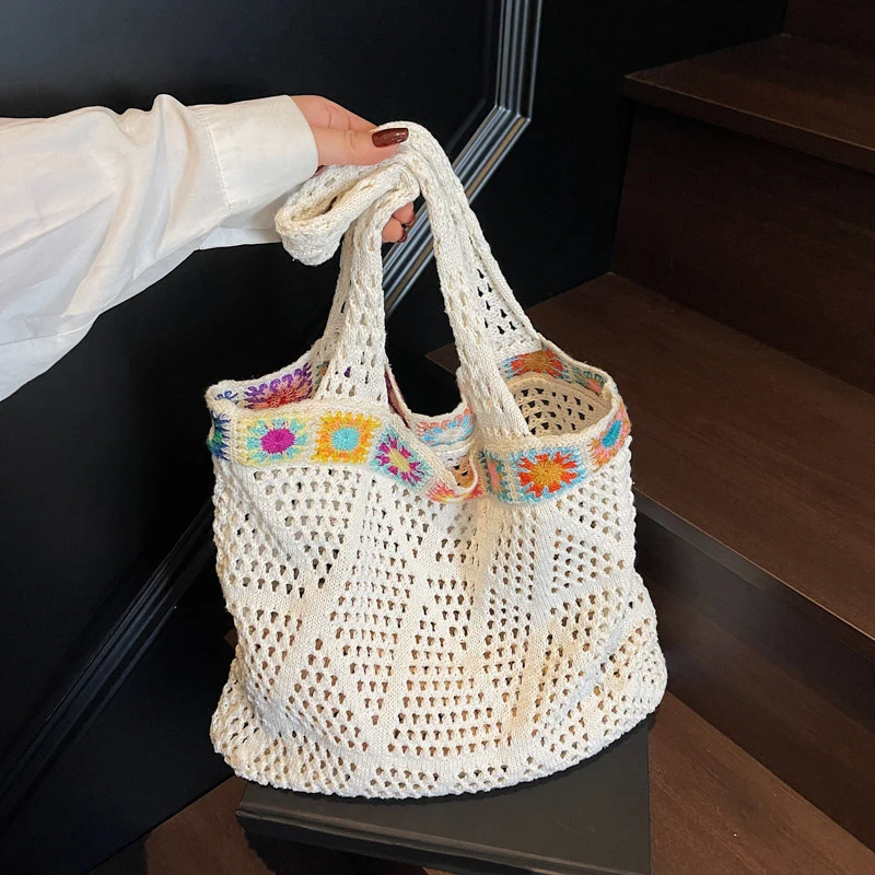 Böhmische handgefertigte Strand-Einkaufstasche, bunte Perlen, Blumenbesatz, natürliches Stroh, gehäkelte Umhängetasche für Frauen, lässige Tasche für Reisen