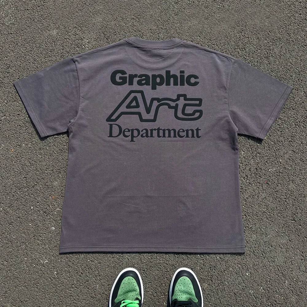 

Heavyweight 260G Artistic Lettering round Ne ort Sve T-irt Versatile Casual Fit Youthful Sle by Wang Studio